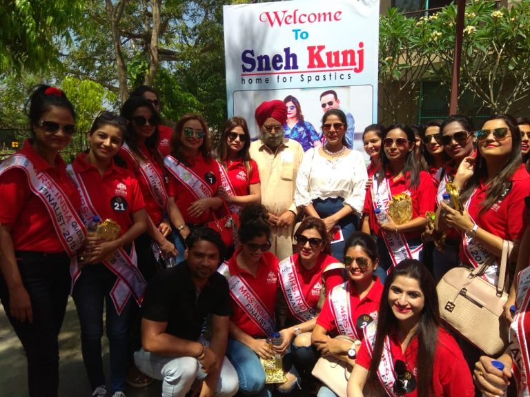 MRS INDIA Queen at Sneh Kunj